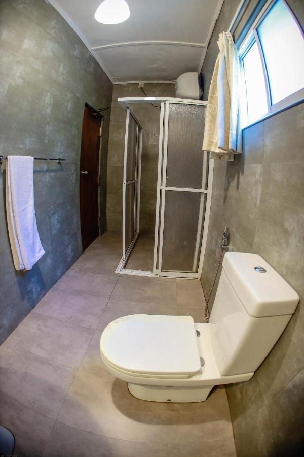 Funk Bunk - Mount View Lodge Канди Екстериор снимка