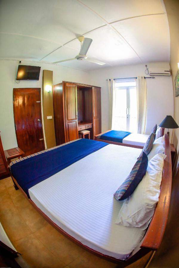 Funk Bunk - Mount View Lodge Канди Екстериор снимка
